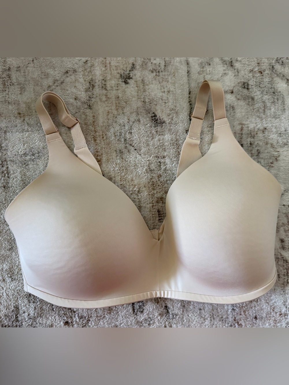 Soma Vanishing 360 Wireless Bra 36D Nude Beige Seamless Full Coverage